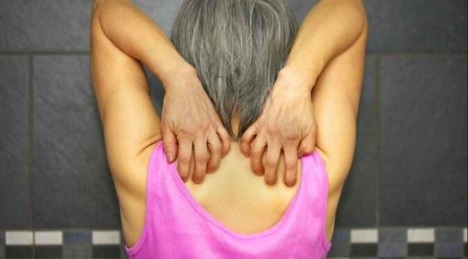 Itchy Shoulder Blades and Cancer: Causes and Risk Factors